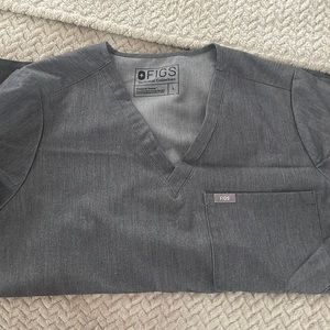 FIGS Catarina ONE POCKET scrub top